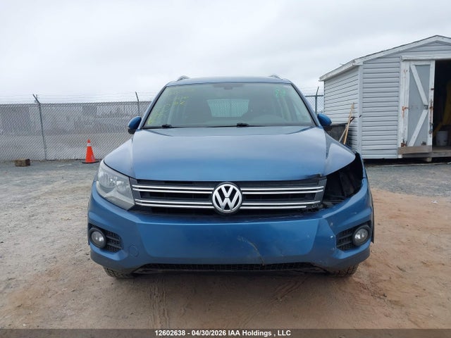 WVGMV7AX2HK015702 Volkswagen Tiguan Comfortline