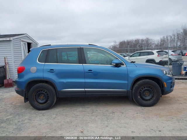 WVGMV7AX2HK015702 Volkswagen Tiguan Comfortline