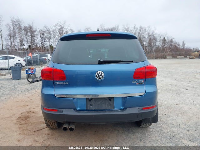 WVGMV7AX2HK015702 Volkswagen Tiguan Comfortline