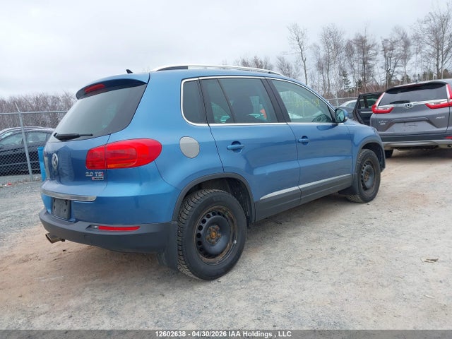 WVGMV7AX2HK015702 Volkswagen Tiguan Comfortline