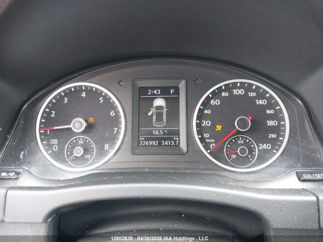 WVGMV7AX2HK015702 Volkswagen Tiguan Comfortline
