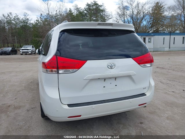 2013 Toyota Sienna Xle/limited მანქანა იყიდება აუქციონზე, vin: 5TDDK3DC9DS054501, აუქციონის ნომერი: 12602645