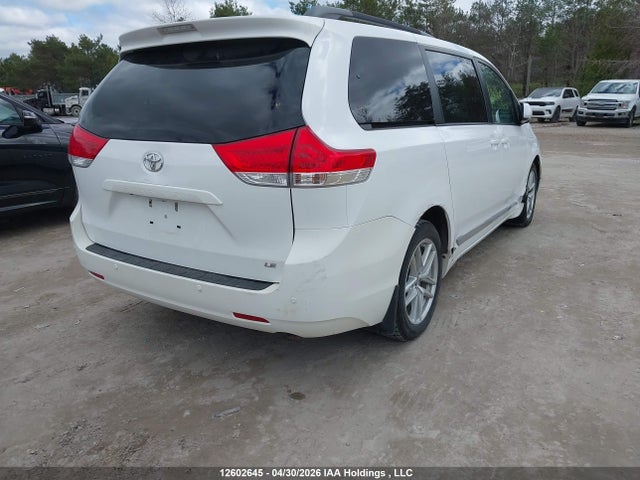 2013 Toyota Sienna Xle/limited მანქანა იყიდება აუქციონზე, vin: 5TDDK3DC9DS054501, აუქციონის ნომერი: 12602645