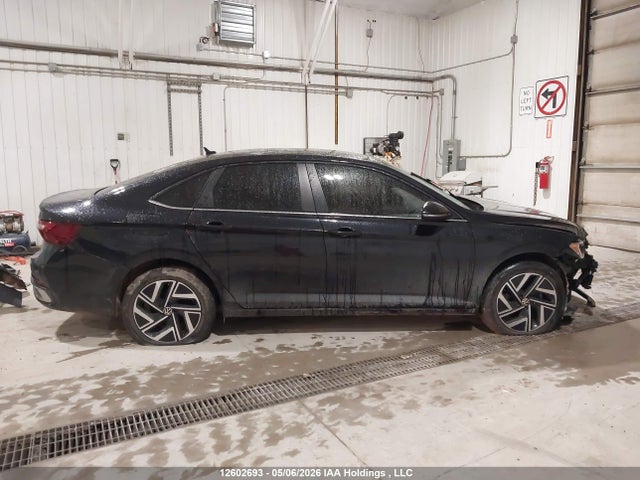 3VWGM7BUXRM070625 Volkswagen Jetta Highline