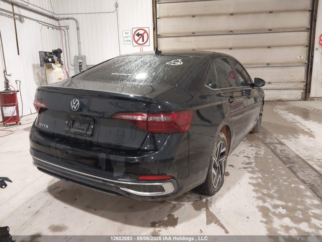 3VWGM7BUXRM070625 Volkswagen Jetta Highline