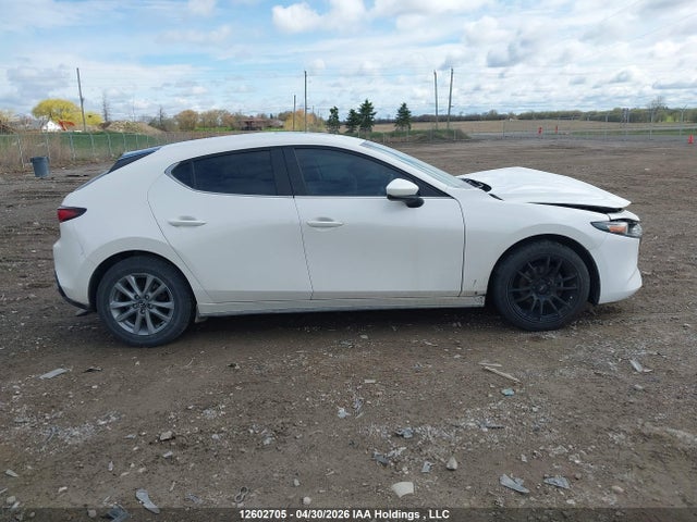 Mazda 3 Preferred 2024 JM1BPALM7R1653246 Image 13