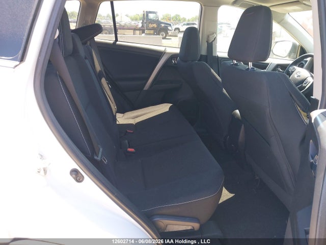 2T3RFREV2HW640572 Toyota RAV4