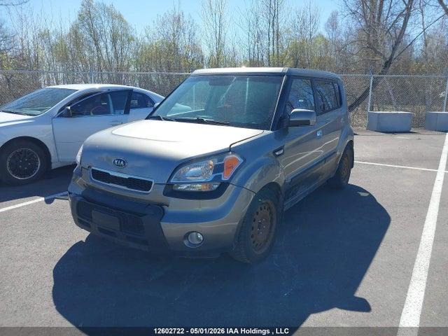 2010 Kia Soul +/!/sport მანქანა იყიდება აუქციონზე, vin: KNDJT2A28A7058485, აუქციონის ნომერი: 12602722