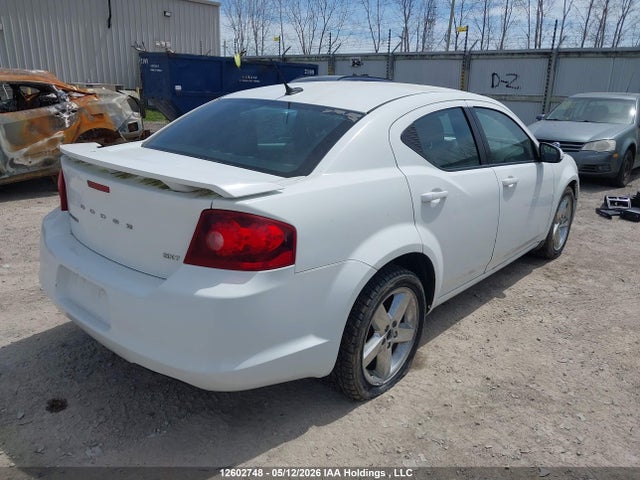 12602748 :رقم المزاد ، 1C3CDZCB6EN102596 vin ، 2014 Dodge Avenger مزاد بيع