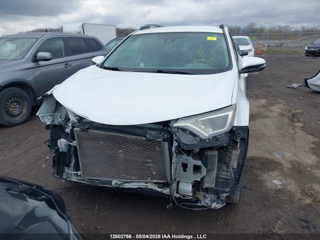 2018 Toyota Rav4 Le მანქანა იყიდება აუქციონზე, vin: 2T3BFREV5JW778713, აუქციონის ნომერი: 12602766