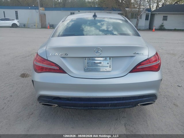 WDDSJ4GBXKN718882 Mercedes-Benz CLA 250 4MATIC