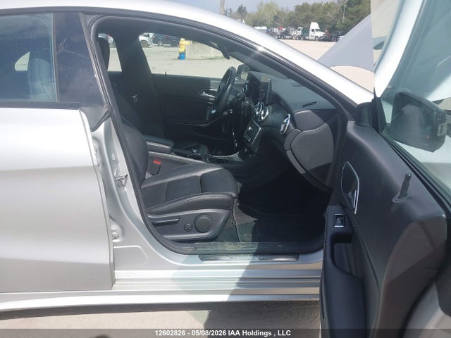 WDDSJ4GBXKN718882 Mercedes-Benz CLA 250 4MATIC