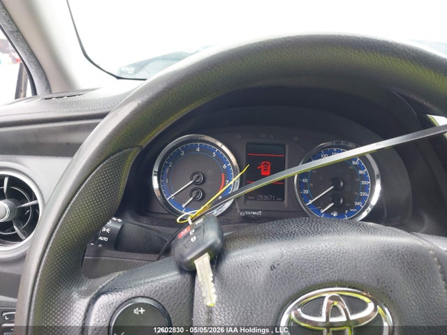 2T1BURHE0KC234066 Toyota COROLLA LE