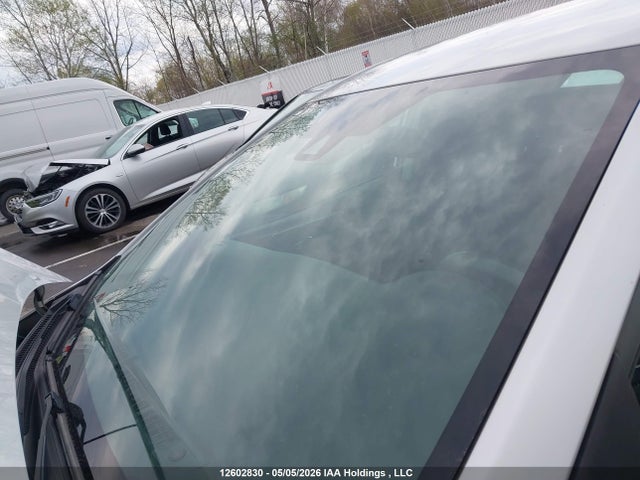2T1BURHE0KC234066 Toyota COROLLA LE