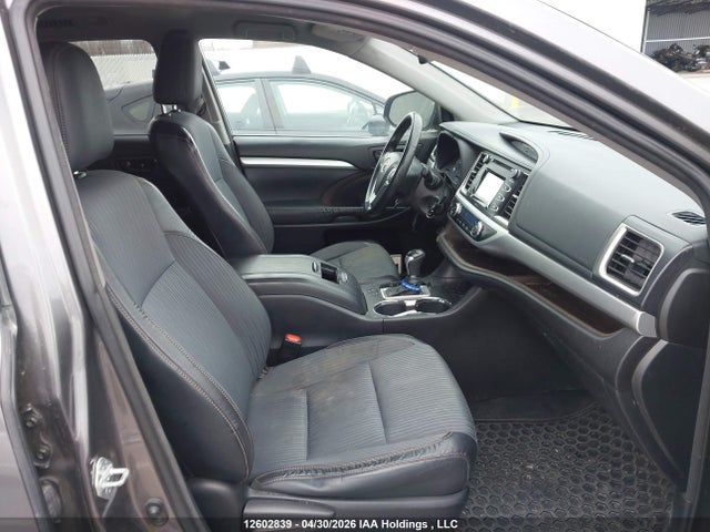 Toyota Highlander 2015 5TDBKRFH3FS185381 Image 5