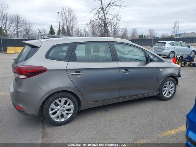Продажа на аукционе авто 2017 Kia Rondo, vin: KNAHT8A32H7191096, номер лота: 12602850