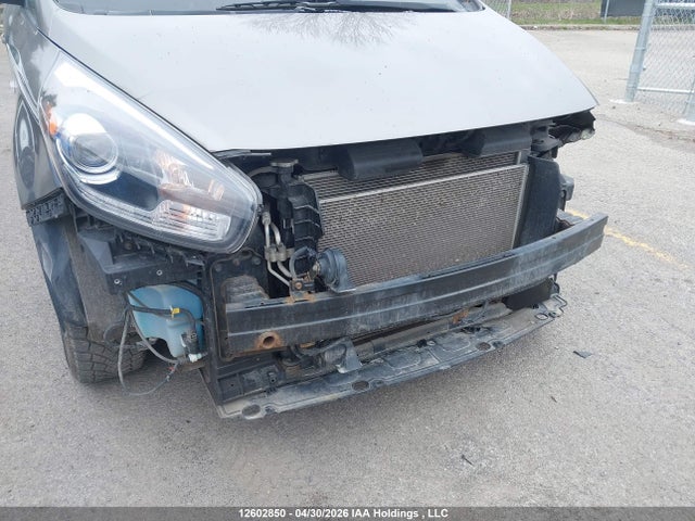 Продажа на аукционе авто 2017 Kia Rondo, vin: KNAHT8A32H7191096, номер лота: 12602850