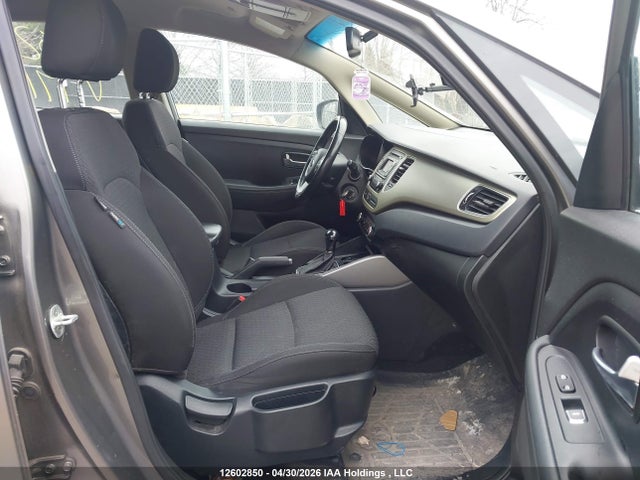 Продажа на аукционе авто 2017 Kia Rondo, vin: KNAHT8A32H7191096, номер лота: 12602850