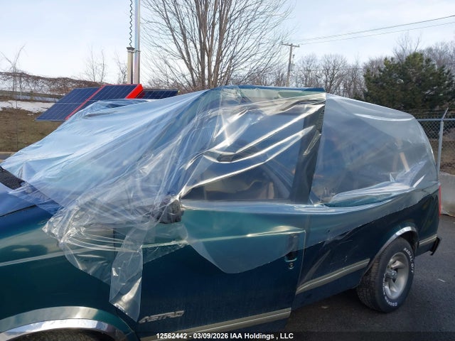 12562442 :رقم المزاد ، 1GNDM19W3VB199986 vin ، 1997 Chevrolet Astro مزاد بيع