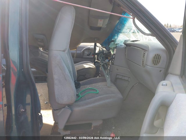 12562442 :رقم المزاد ، 1GNDM19W3VB199986 vin ، 1997 Chevrolet Astro مزاد بيع