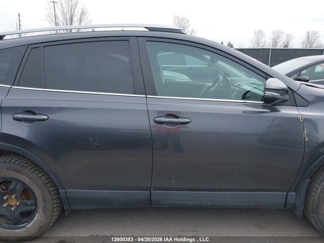 2T3ZFREV4JW411042 Toyota RAV4 LE