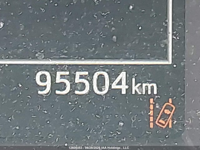2T3ZFREV4JW411042 Toyota RAV4 LE