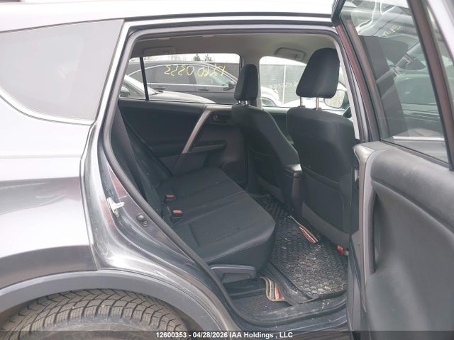 2T3ZFREV4JW411042 Toyota RAV4 LE