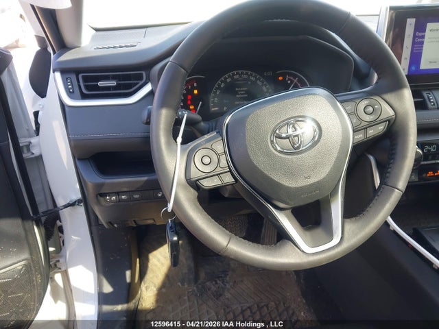 2025 Toyota Rav4 Xle მანქანა იყიდება აუქციონზე, vin: 2T3R1RFV3SW512975, აუქციონის ნომერი: 12596415