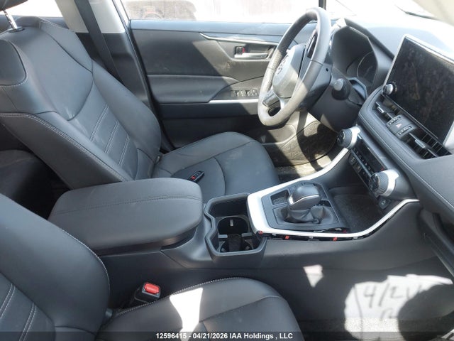 2025 Toyota Rav4 Xle მანქანა იყიდება აუქციონზე, vin: 2T3R1RFV3SW512975, აუქციონის ნომერი: 12596415