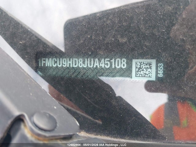 1FMCU9HD8JUA45108 Ford ESCAPE SEL