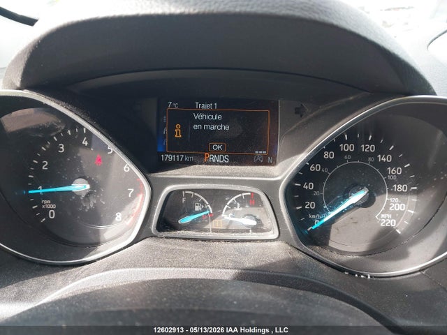 1FMCU9J9XJUA37520 Ford Escape Titanium
