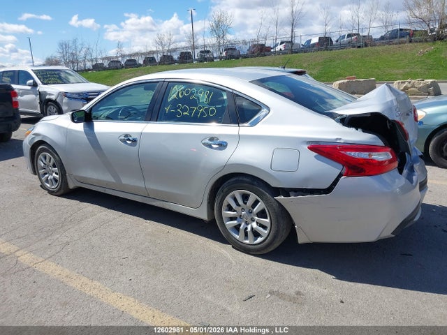 1N4AL3AP0HN327950 Nissan Altima