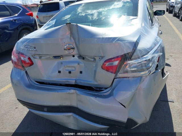 1N4AL3AP0HN327950 Nissan Altima