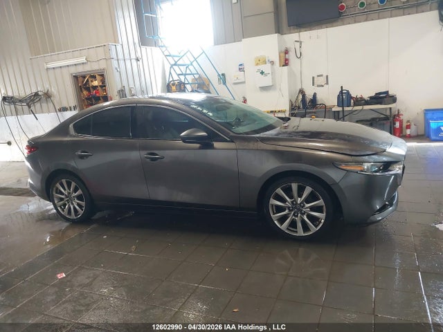 Продажа на аукционе авто 2020 Mazda 3 Preferred, vin: 3MZBPBDM3LM137803, номер лота: 12602990