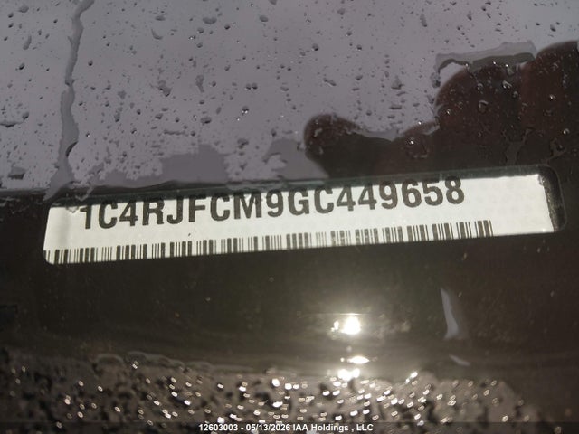 1C4RJFCM9GC449658 Jeep Grand Cherokee Overland