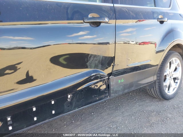 1FMCU9J91KUB36793 Ford Escape Titanium