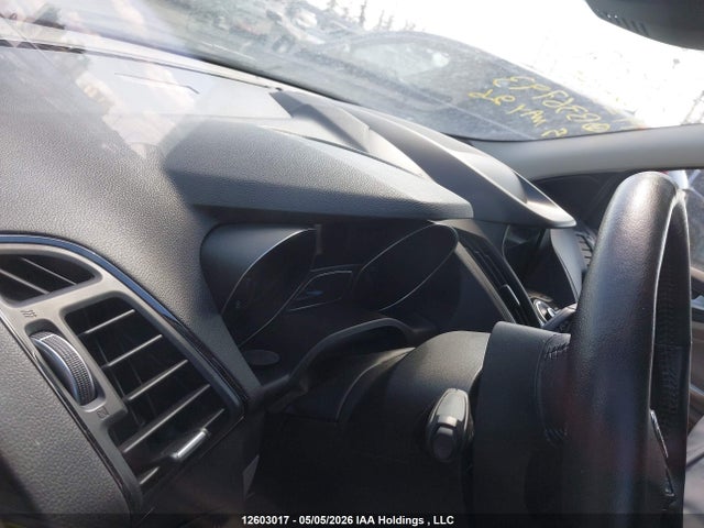 1FMCU9J91KUB36793 Ford Escape Titanium