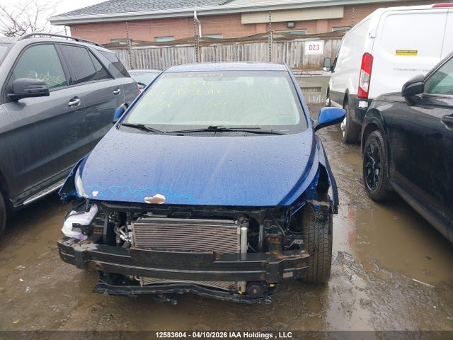 KMHCT5AE8HU322896 Hyundai Accent Le