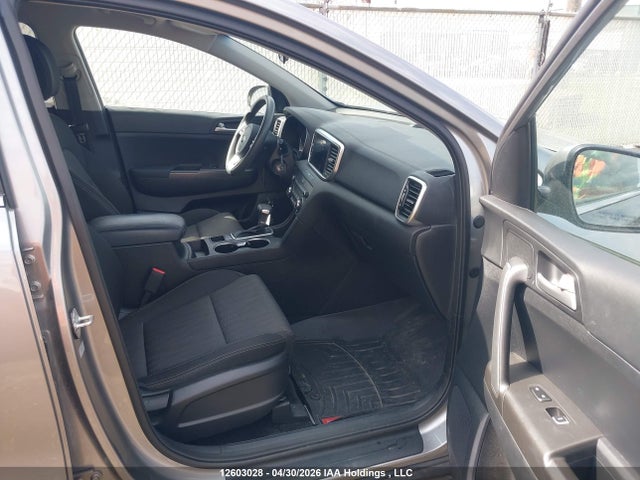 KNDPMCAC7M7940810 KIA Sportage Lx