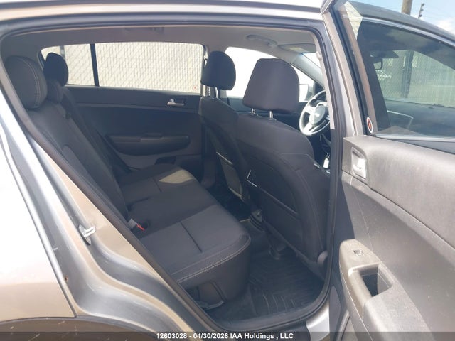 KNDPMCAC7M7940810 KIA Sportage Lx