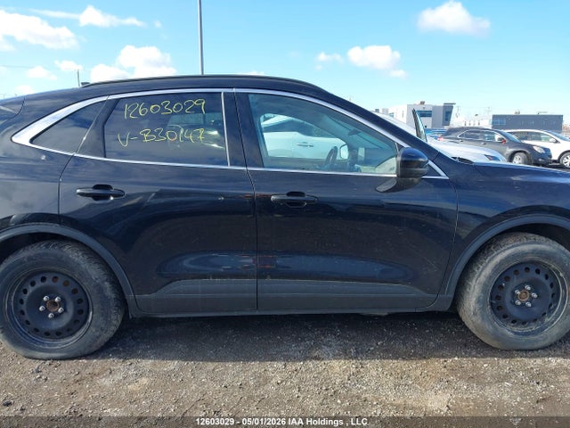 12603029 :رقم المزاد ، 1FMCU0LZ1MUB30147 vin ، 2021 Ford Escape Phev Titanium مزاد بيع