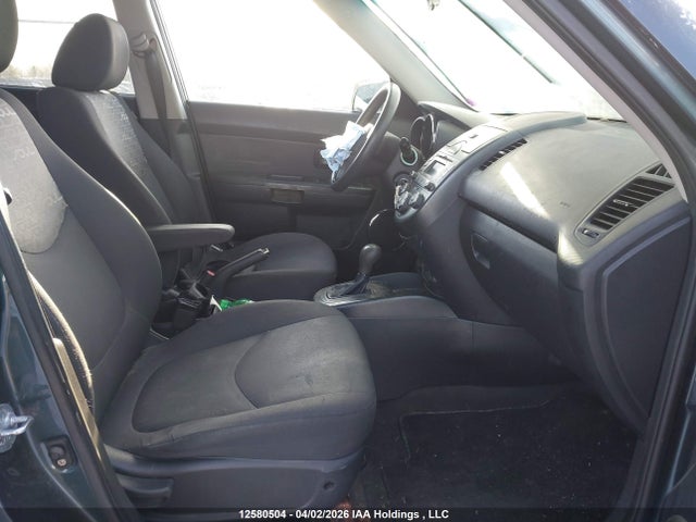 2011 Kia Soul 2u მანქანა იყიდება აუქციონზე, vin: KNDJT2A27B7320448, აუქციონის ნომერი: 12580504