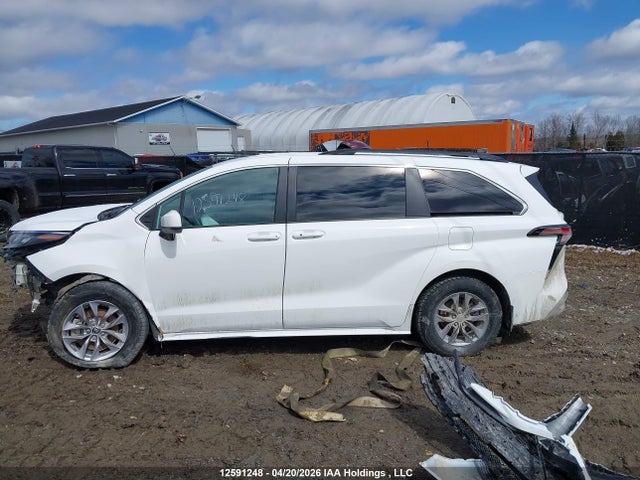 5TDGSKFC1SS209477 Toyota Sienna Le 8-passenger