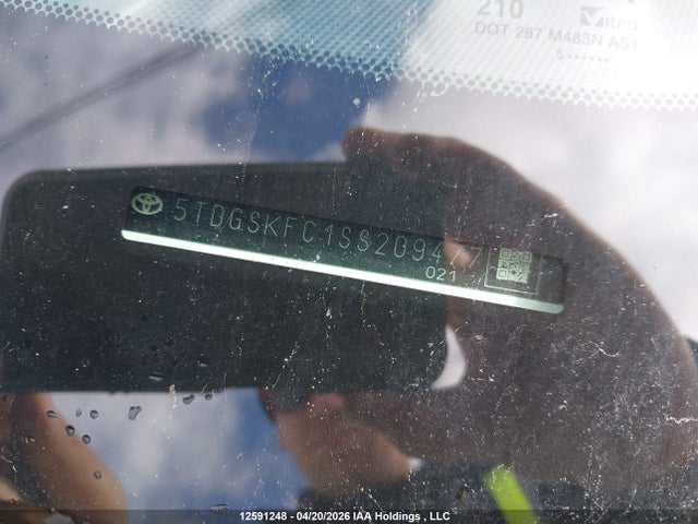 5TDGSKFC1SS209477 Toyota Sienna Le 8-passenger