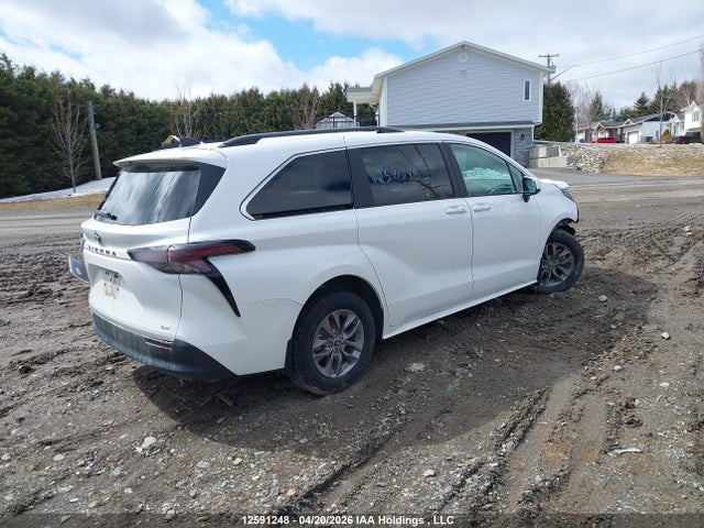 5TDGSKFC1SS209477 Toyota Sienna Le 8-passenger