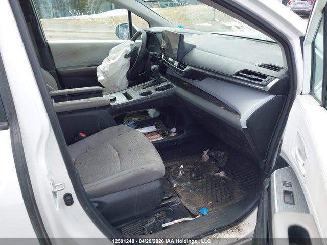 5TDGSKFC1SS209477 Toyota Sienna Le 8-passenger