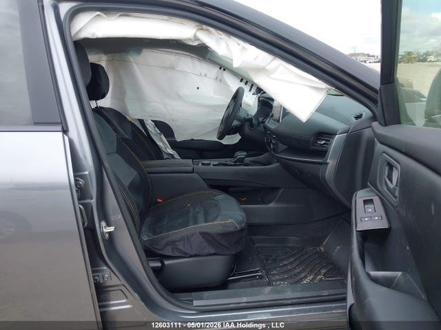 JN8BT3AB8SW432194 Nissan ROGUE S