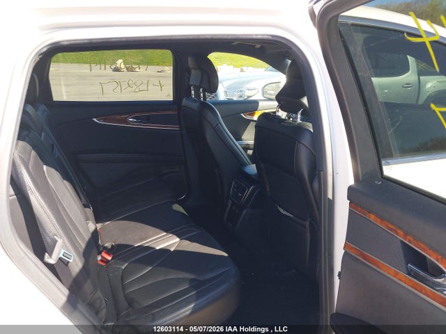 2LMTJ8LR8GBL82757 Lincoln MKX