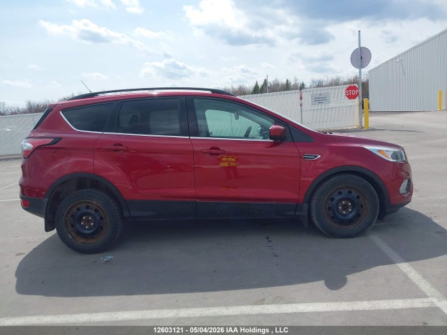 1FMCU0GD7JUB91478 Ford ESCAPE SE