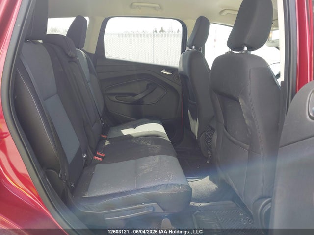 1FMCU0GD7JUB91478 Ford ESCAPE SE